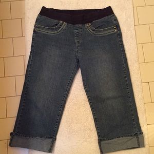 Maternity blue jeans capris